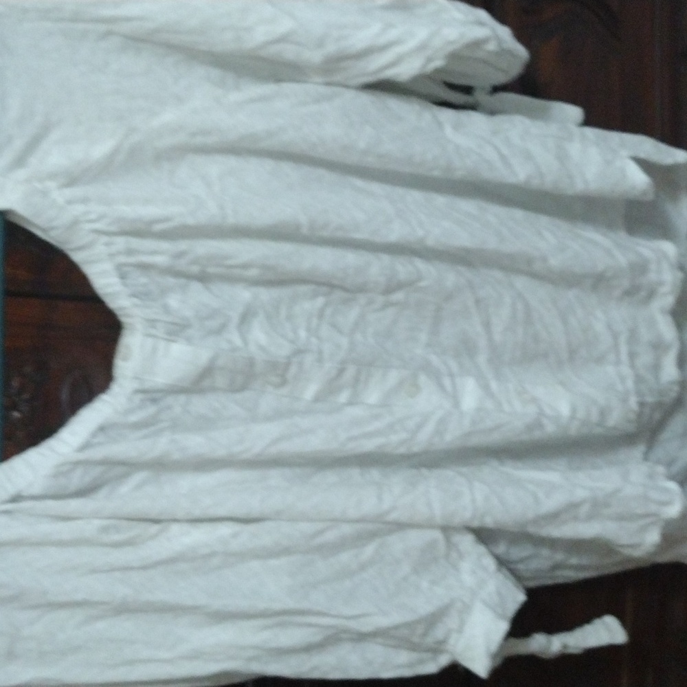 Cute off the shoulder White top large​